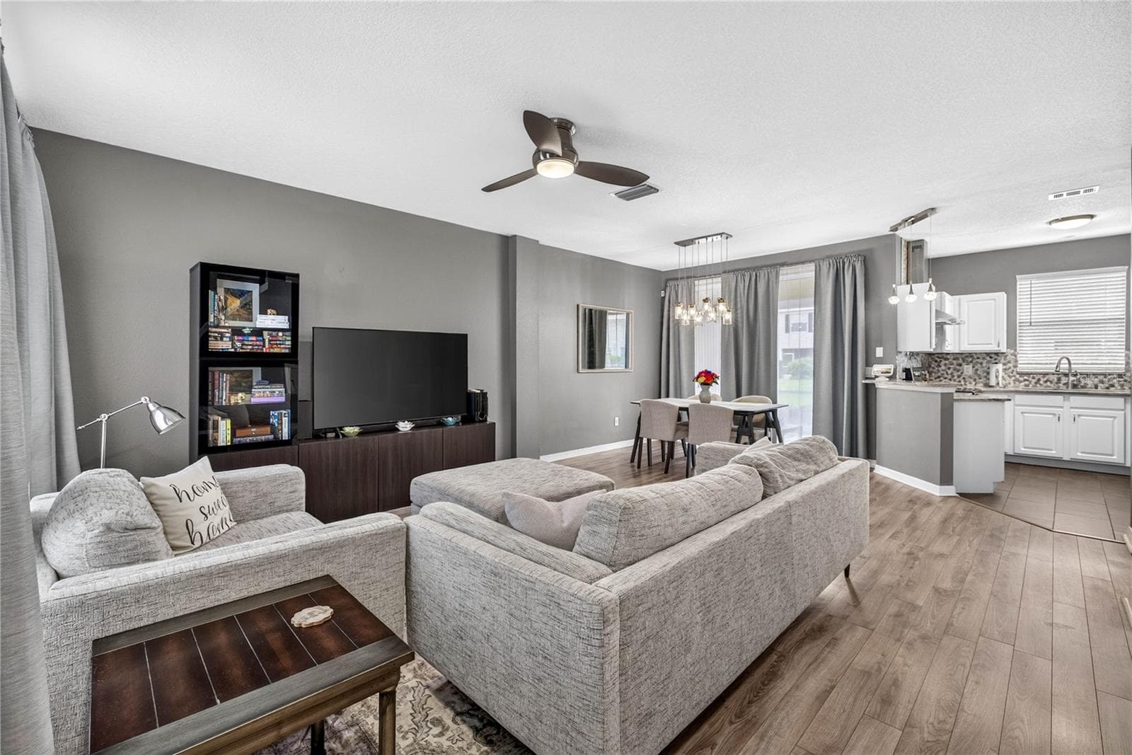 12315 Country White Cir photo 4