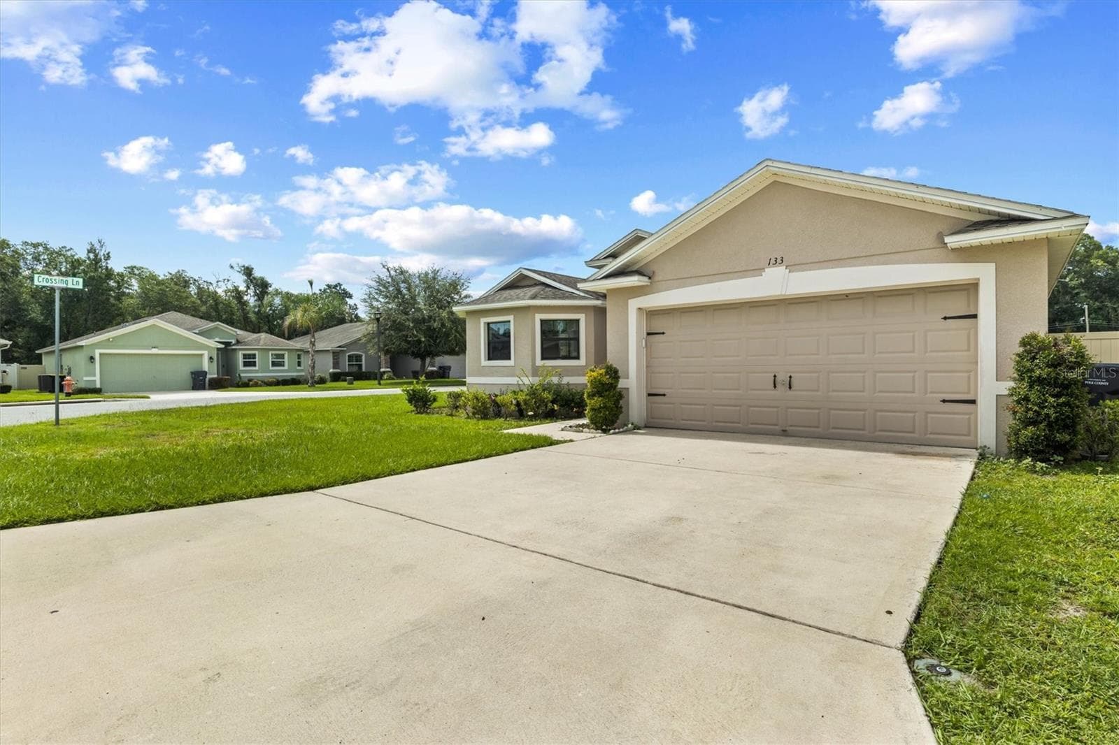 133 Crossing Dr photo 5