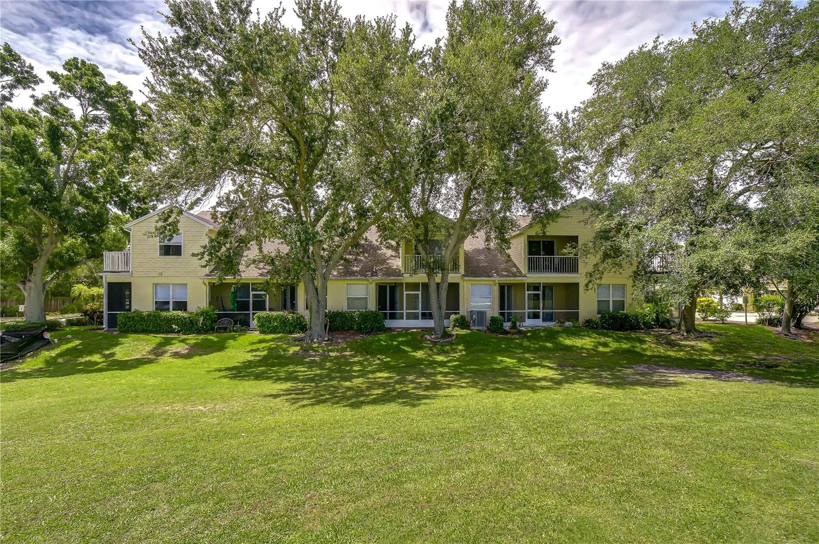 1050 Starkey Rd #2105 photo 5