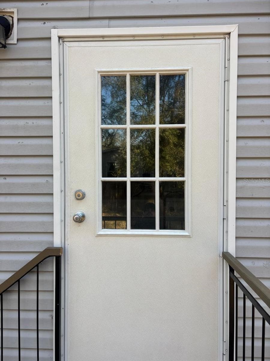 10405 Jungle St photo 2