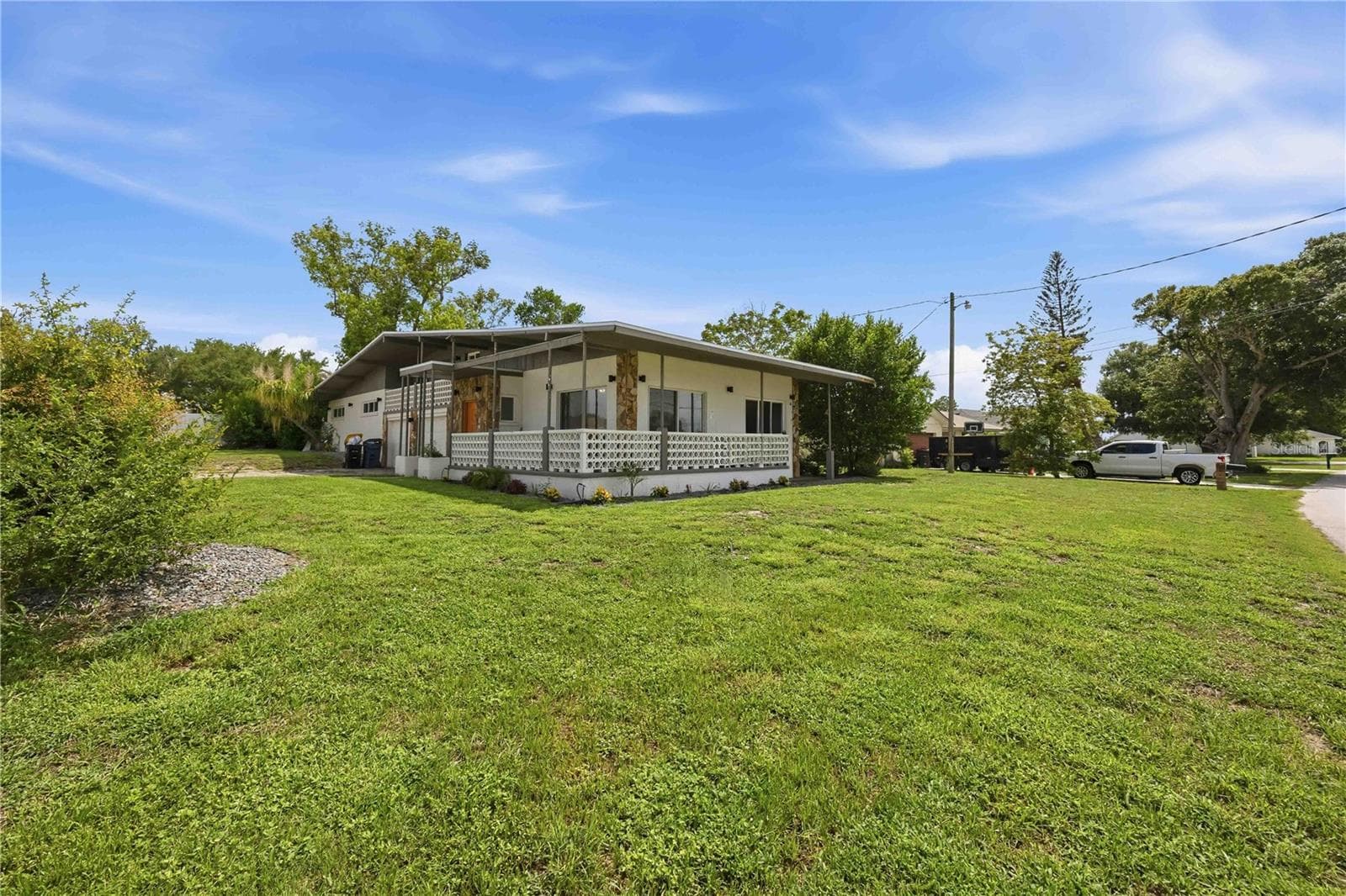 6704 Winterset Gardens Rd photo 2