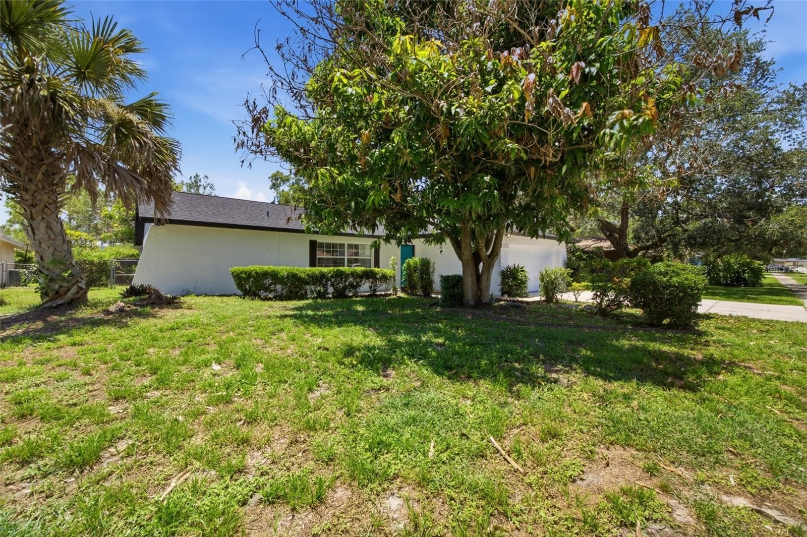 13510 Capitol Dr photo 2