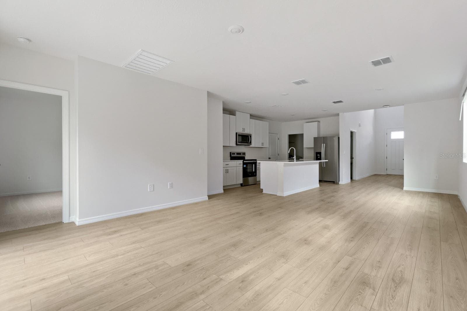 7426 Mia Vine Dr photo 4
