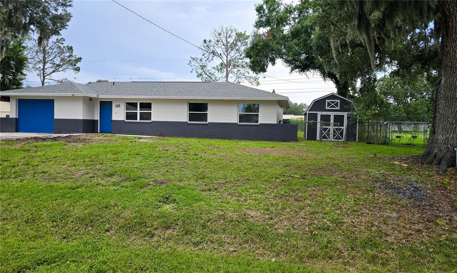 115 Padgett Pl S photo 3