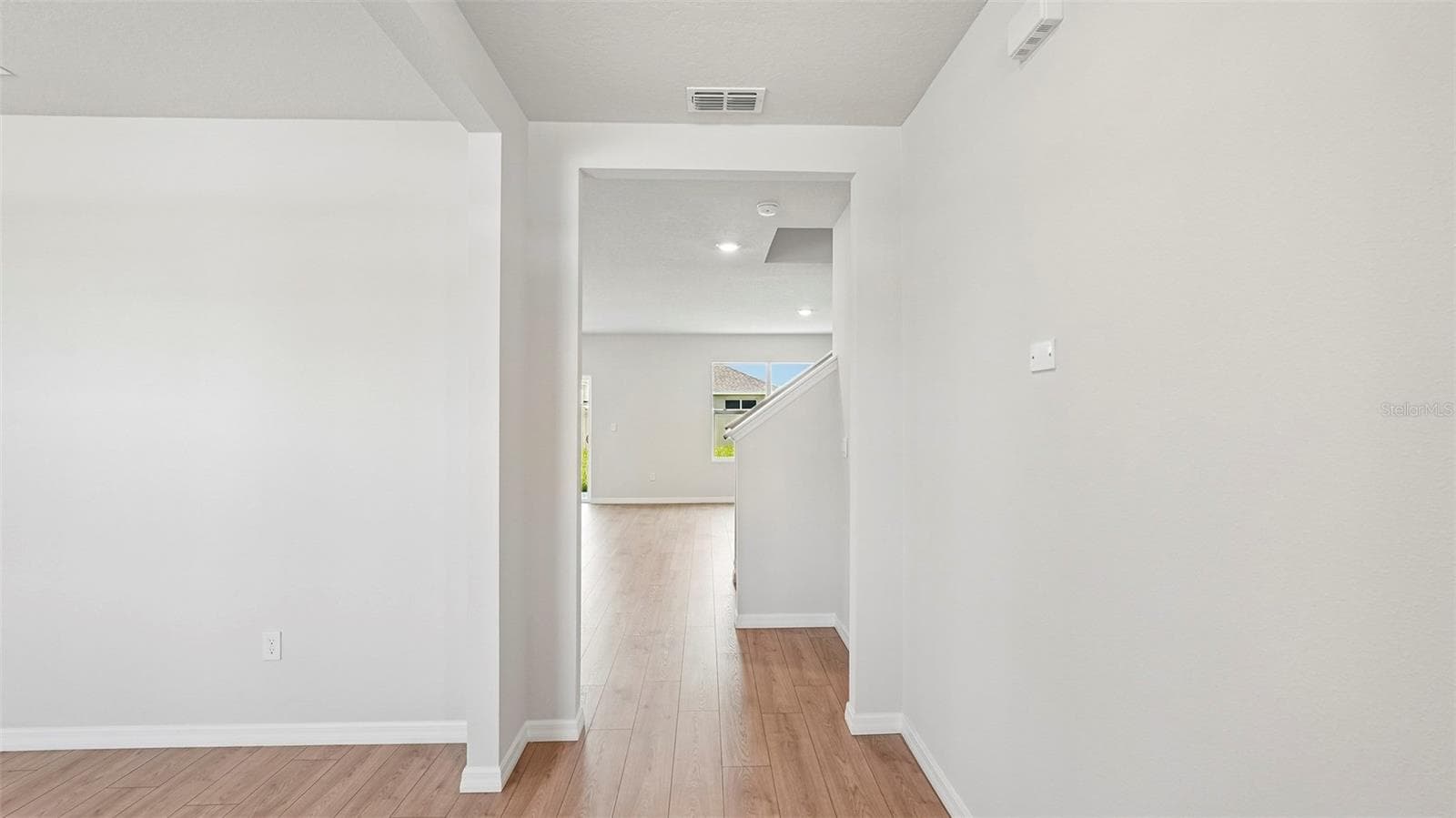 5725 Silver Moonlight Dr photo 2