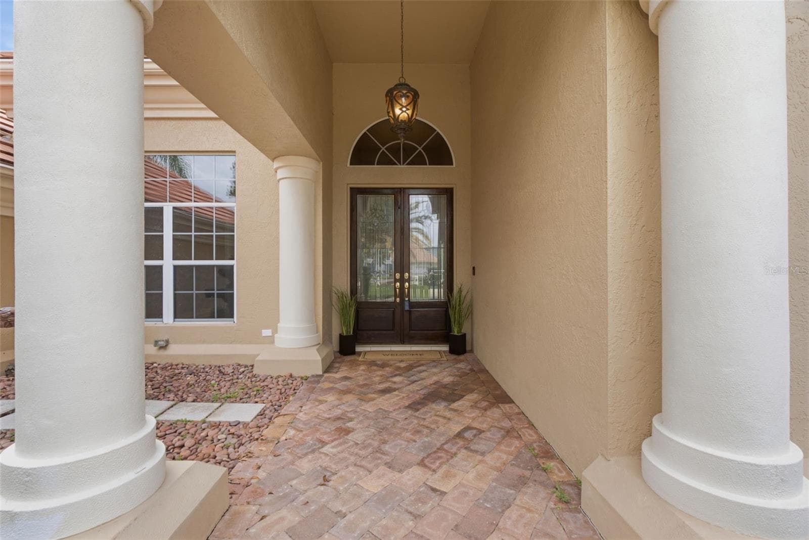 18655 Avenue Capri photo 4