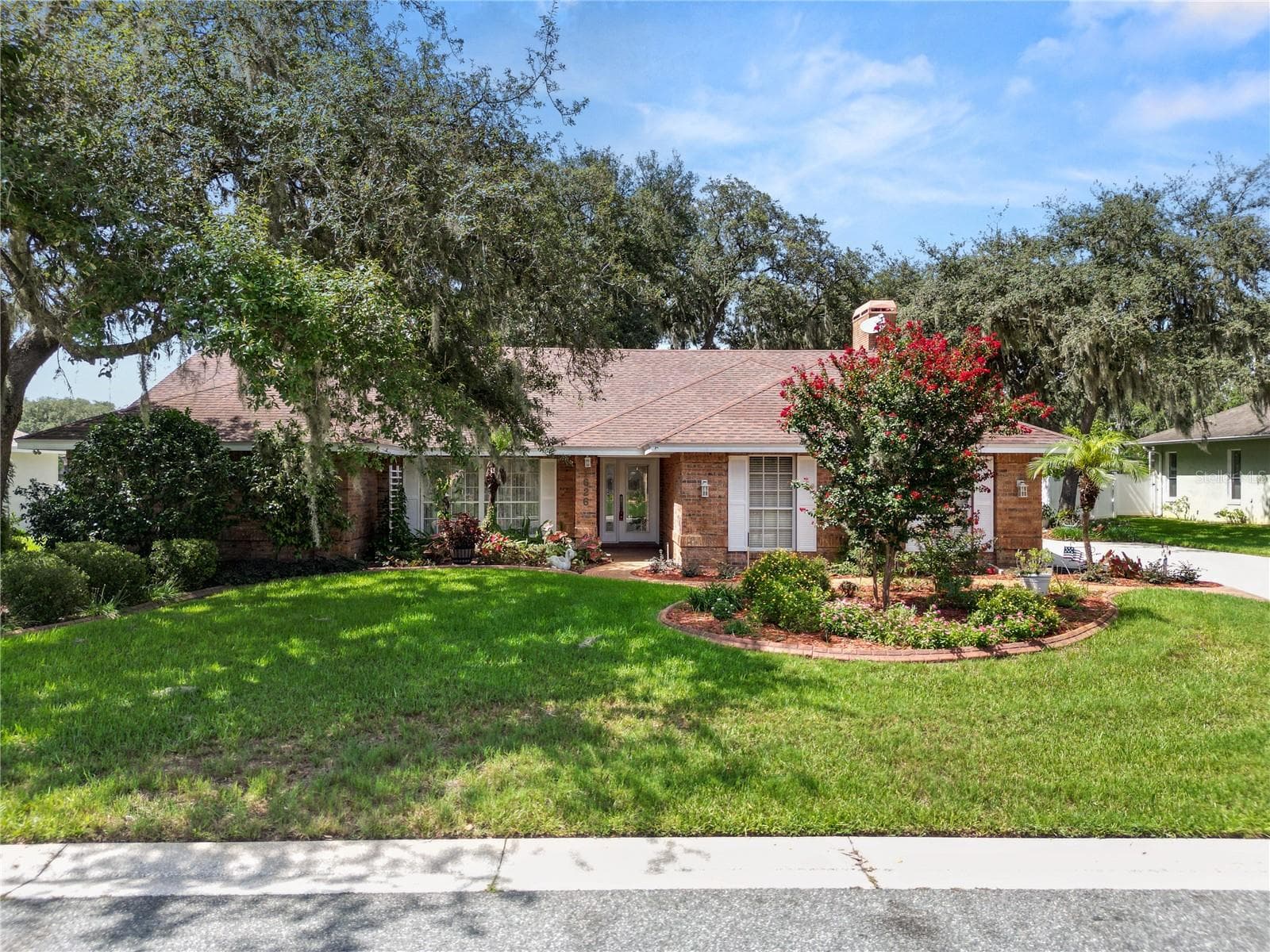1626 Sherwood Lakes Blvd photo 4