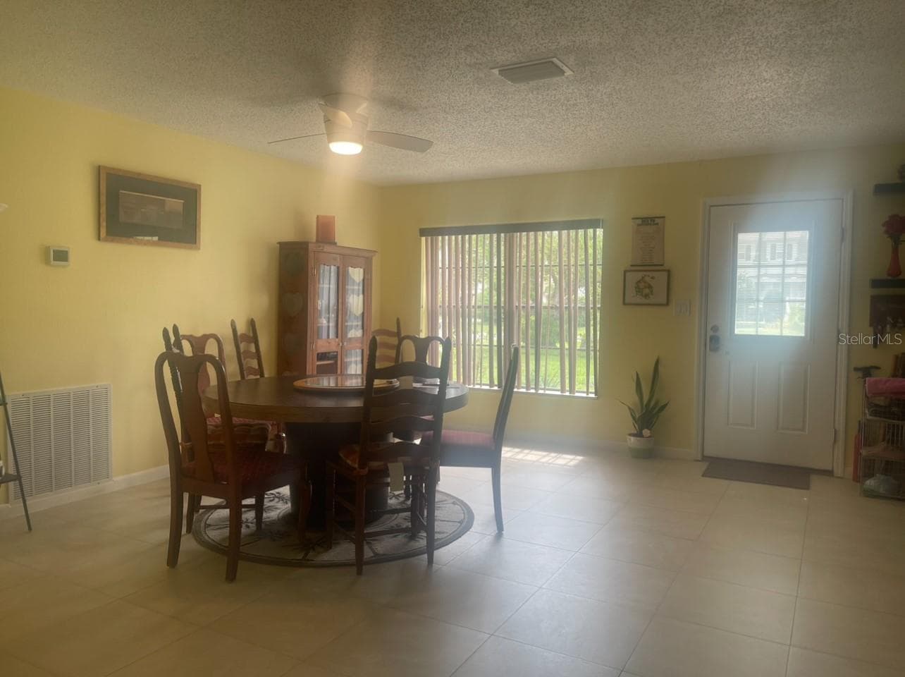 331 Shore Dr E photo 3
