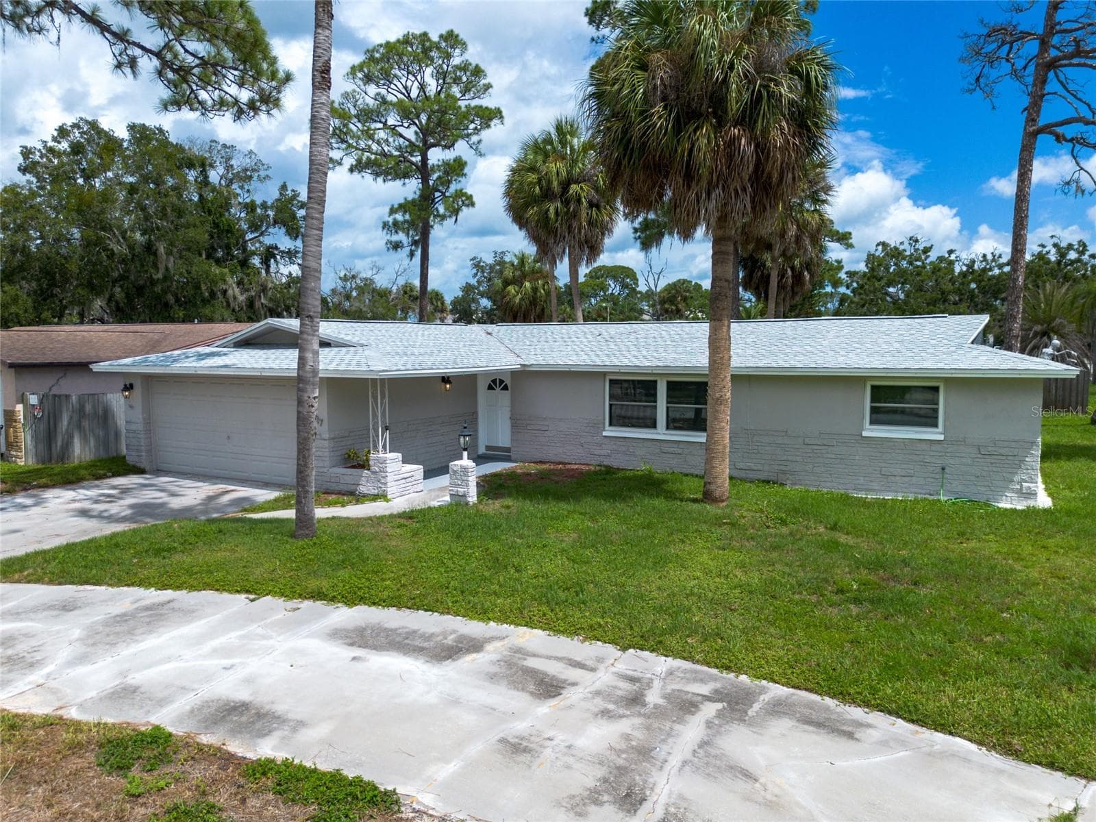 5627 Berlin Dr photo 3