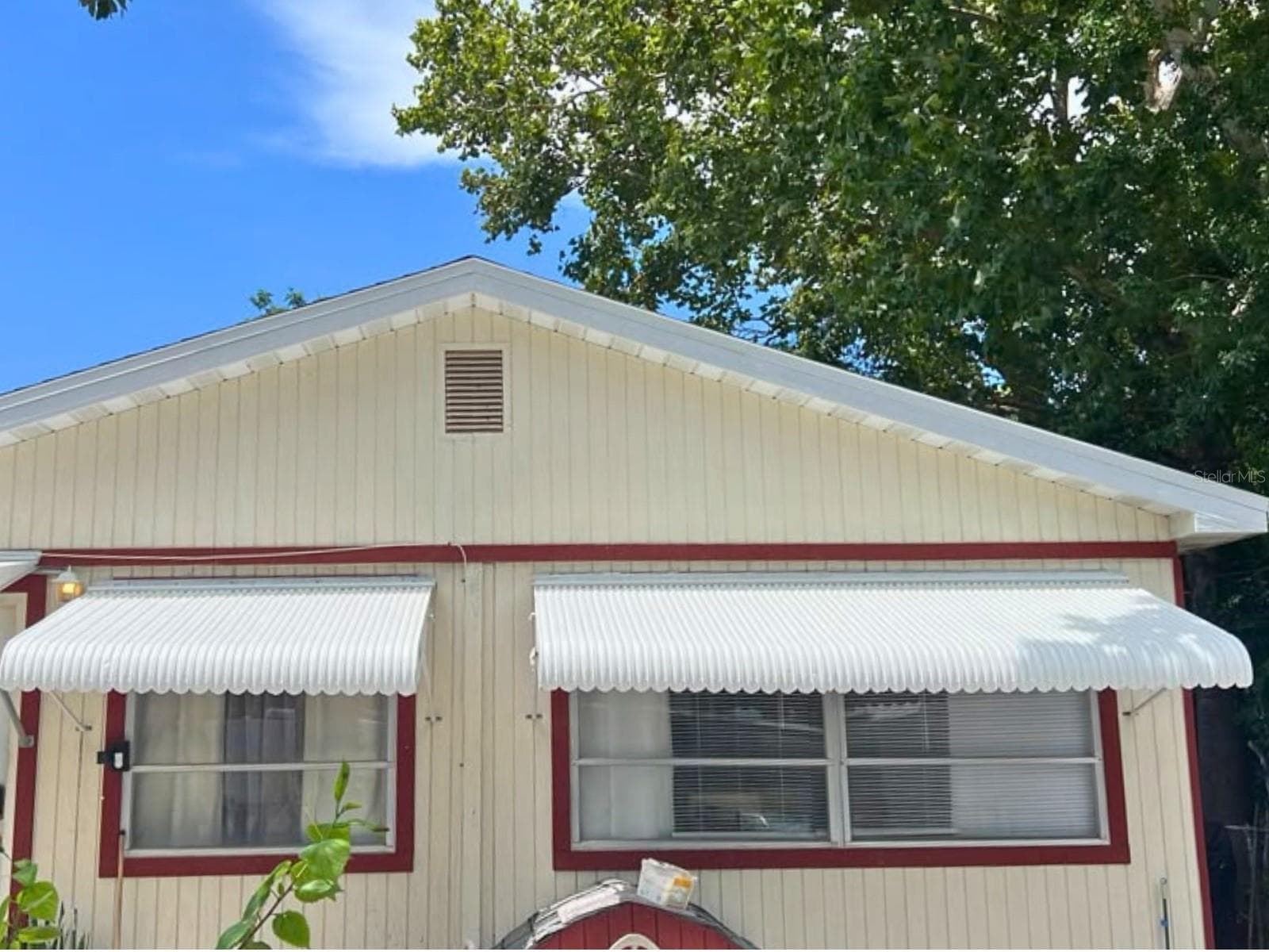 7101 Jeanne Ave photo 2