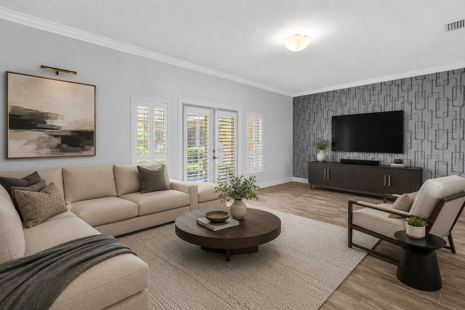 409 Barcelona Dr photo 2