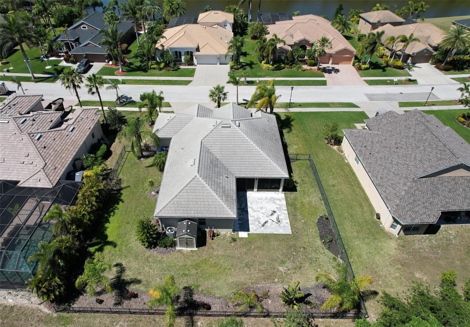 5409 Conch Shell Pl photo 3