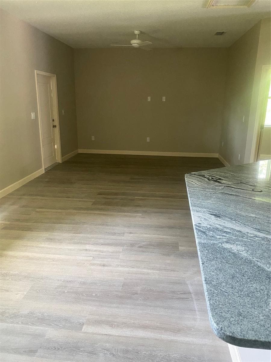 14910 Laurie Ln photo 5