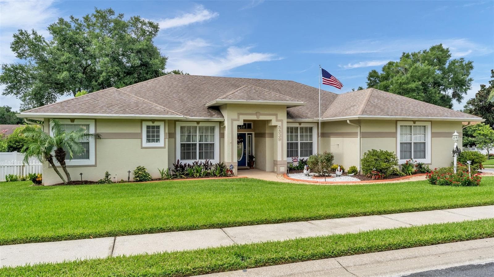 5539 Bloomfield Blvd photo 4