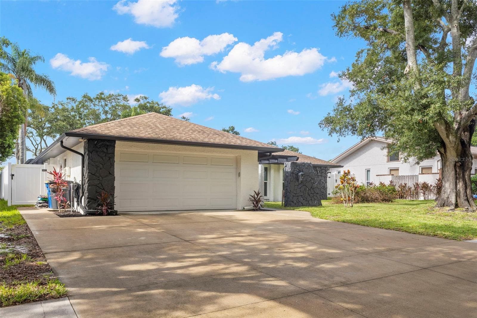 3097 Haverford Dr photo 3