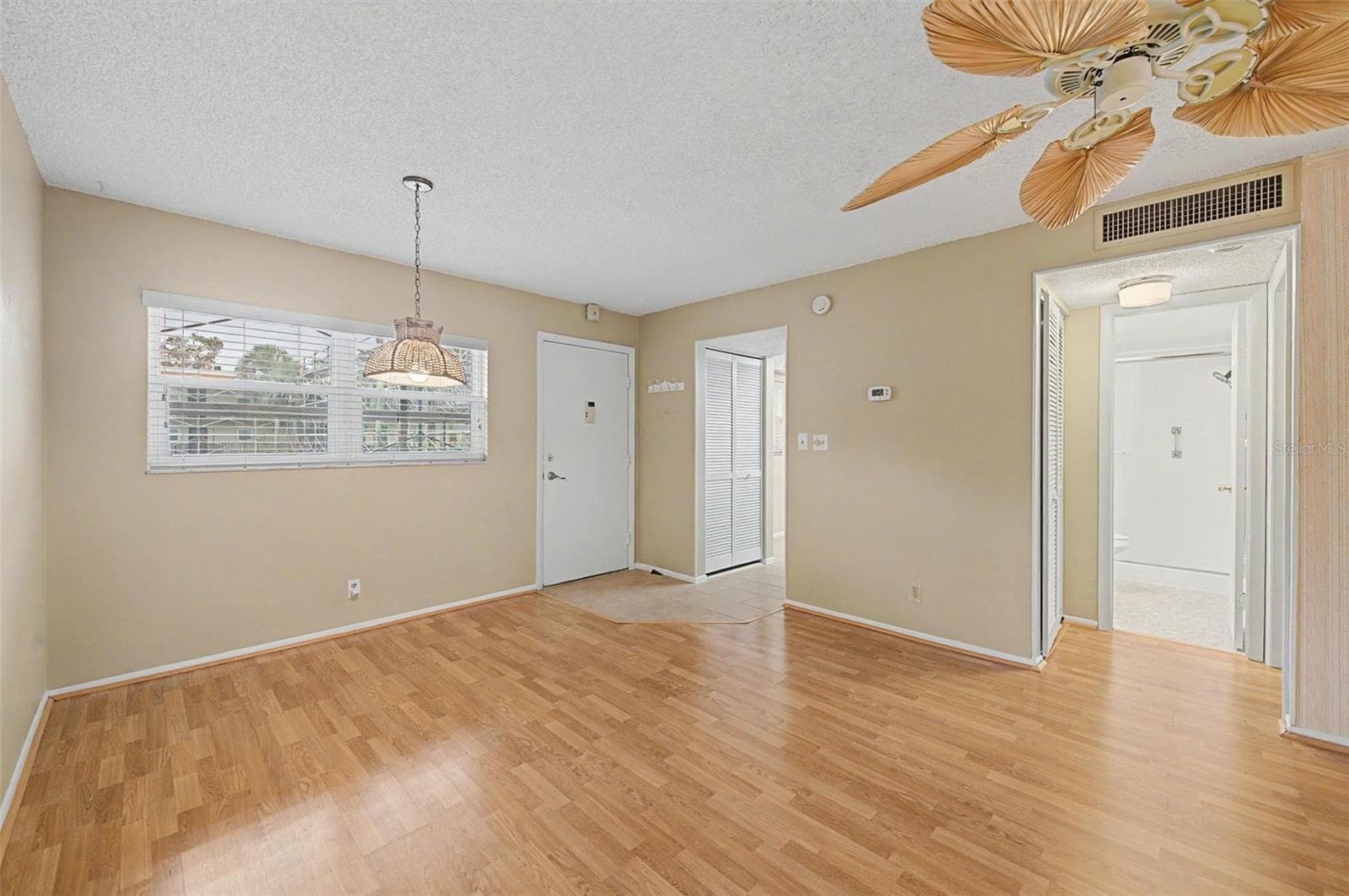 11485 Oakhurst Rd #204 photo 3