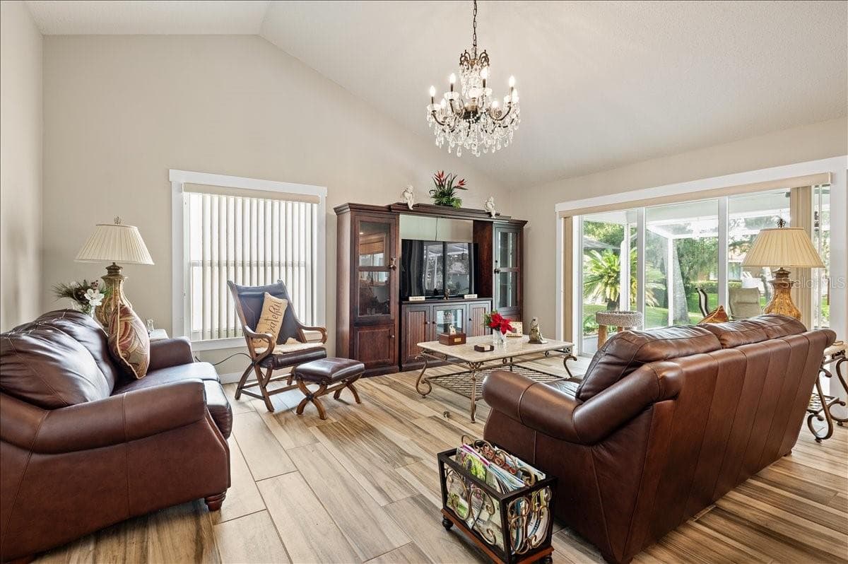 5438 Dominica Cir photo 5