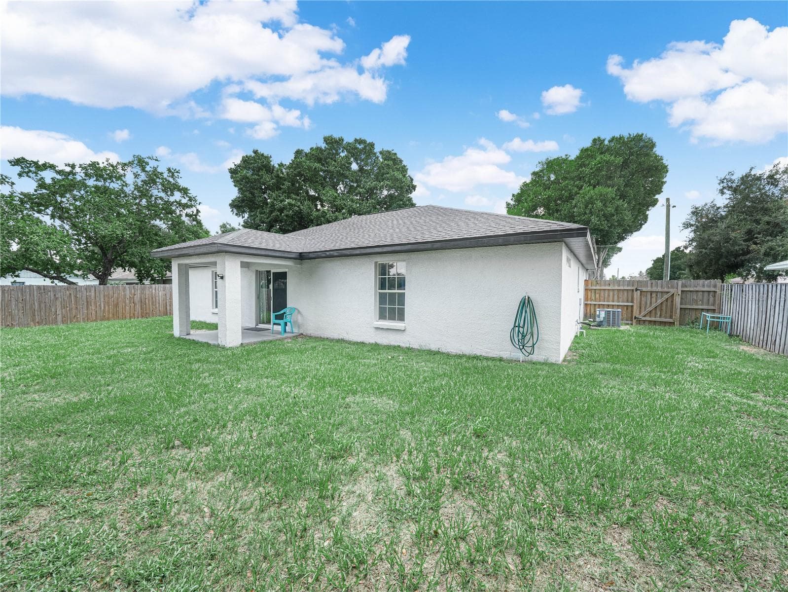 1705 Sandalwood Cir SW photo 5