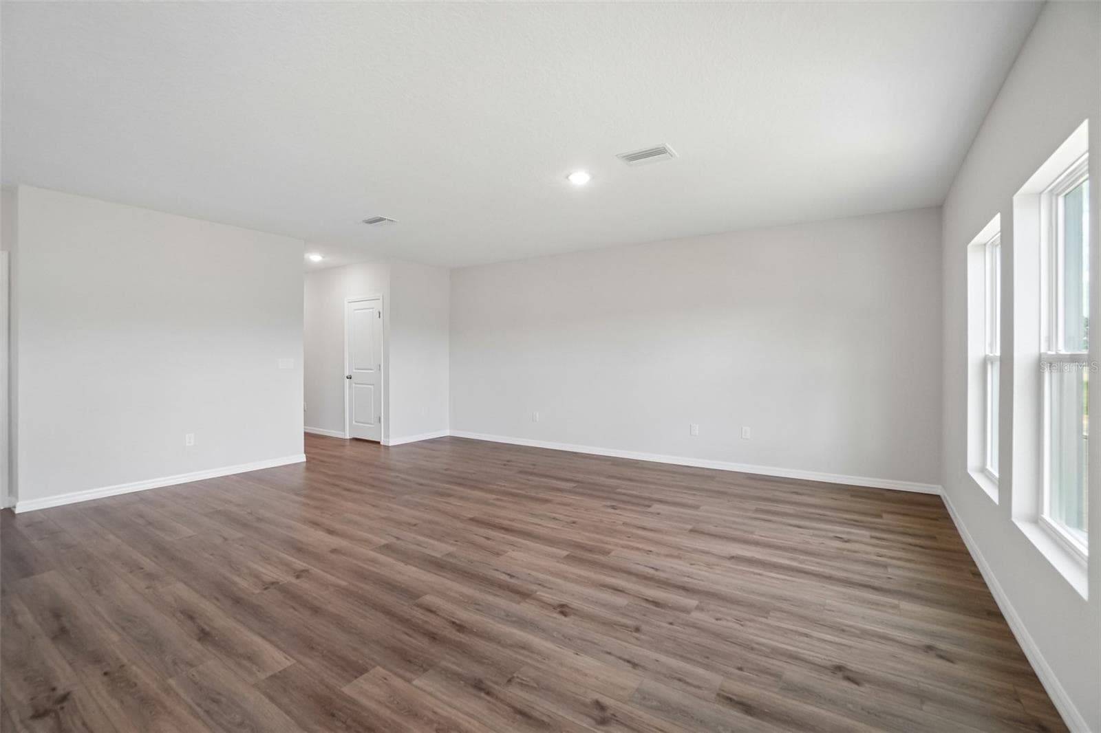 36564 Sagemoor Dr photo 3