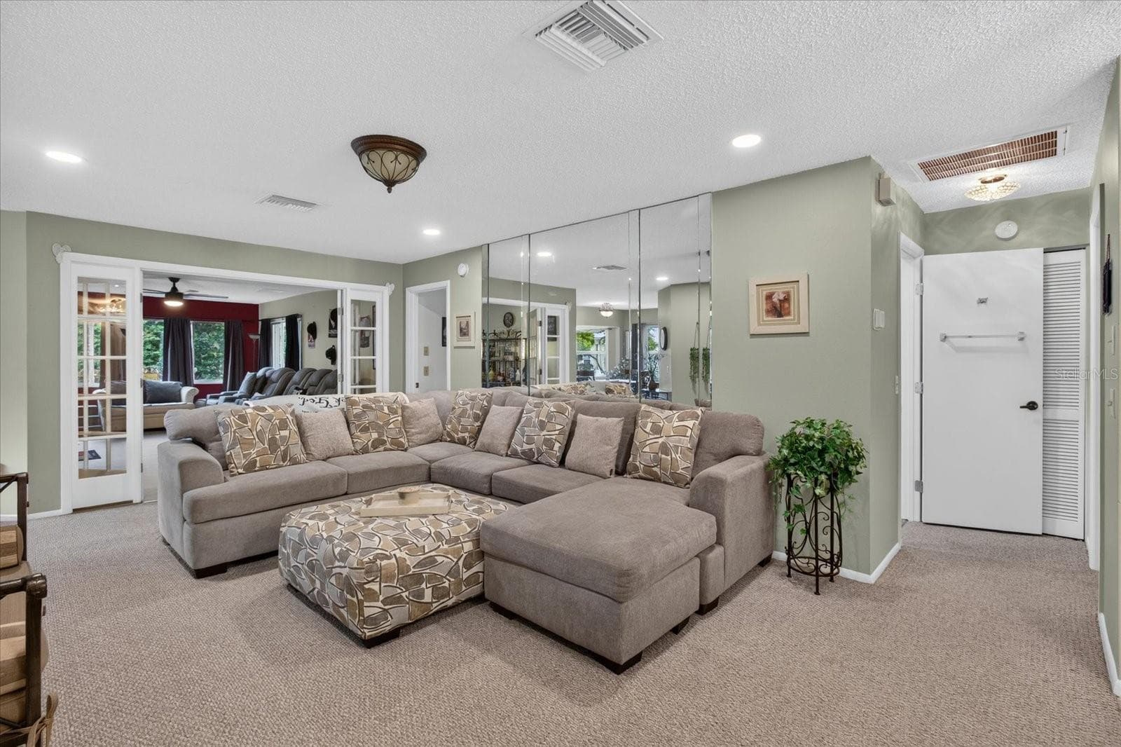 10508 Quimby Dr photo 4