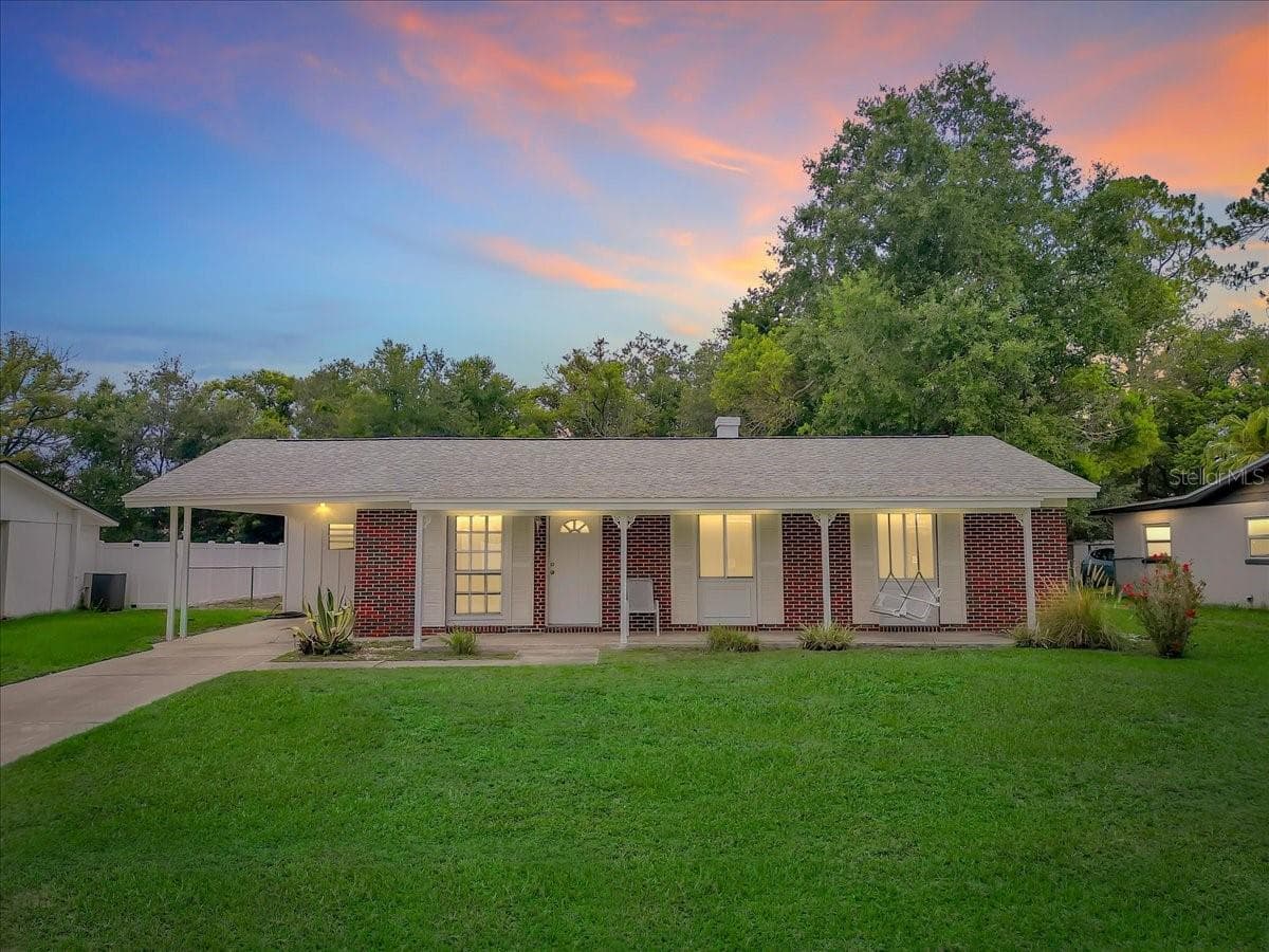 5810 Driftwood Dr photo 4