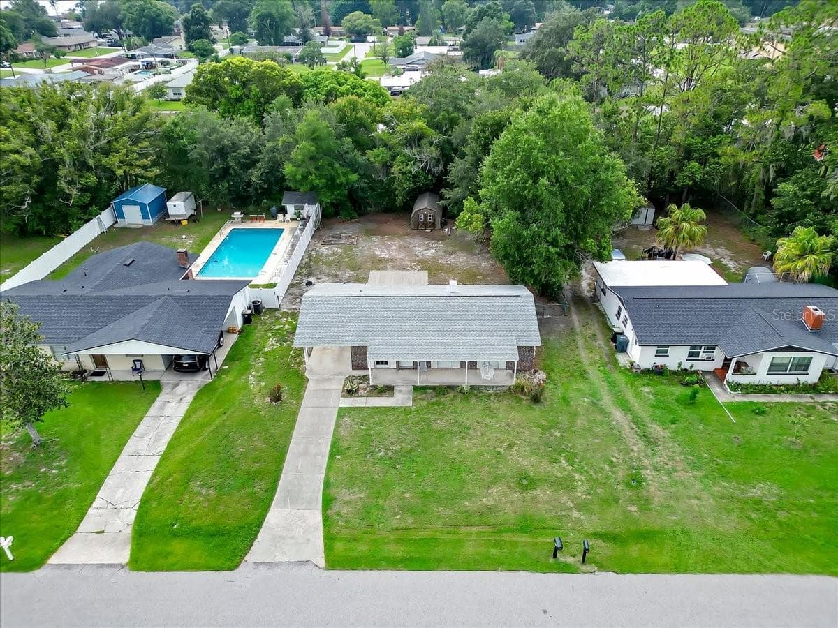 5810 Driftwood Dr photo 5