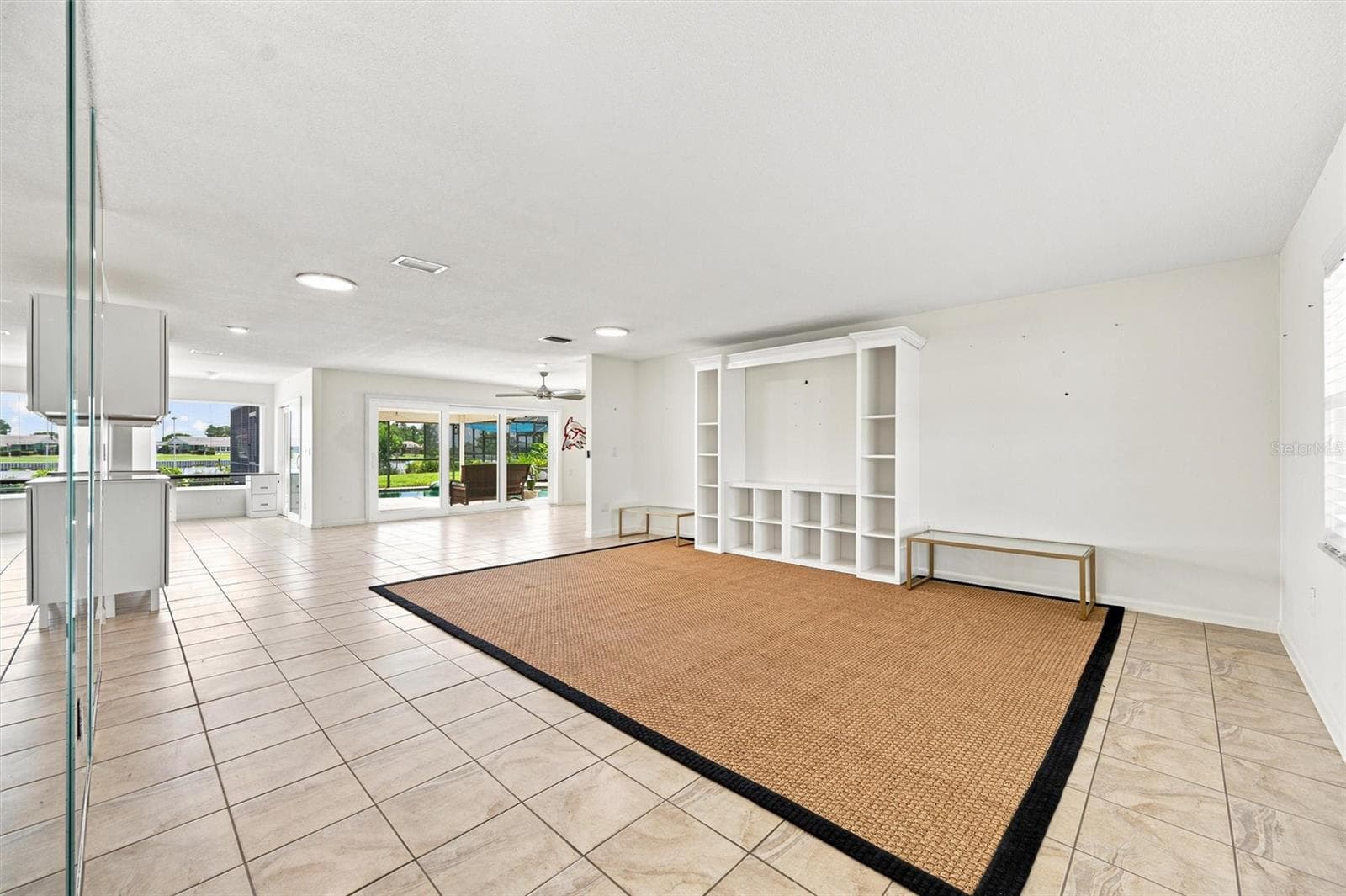 1811 Milford Cir photo 4