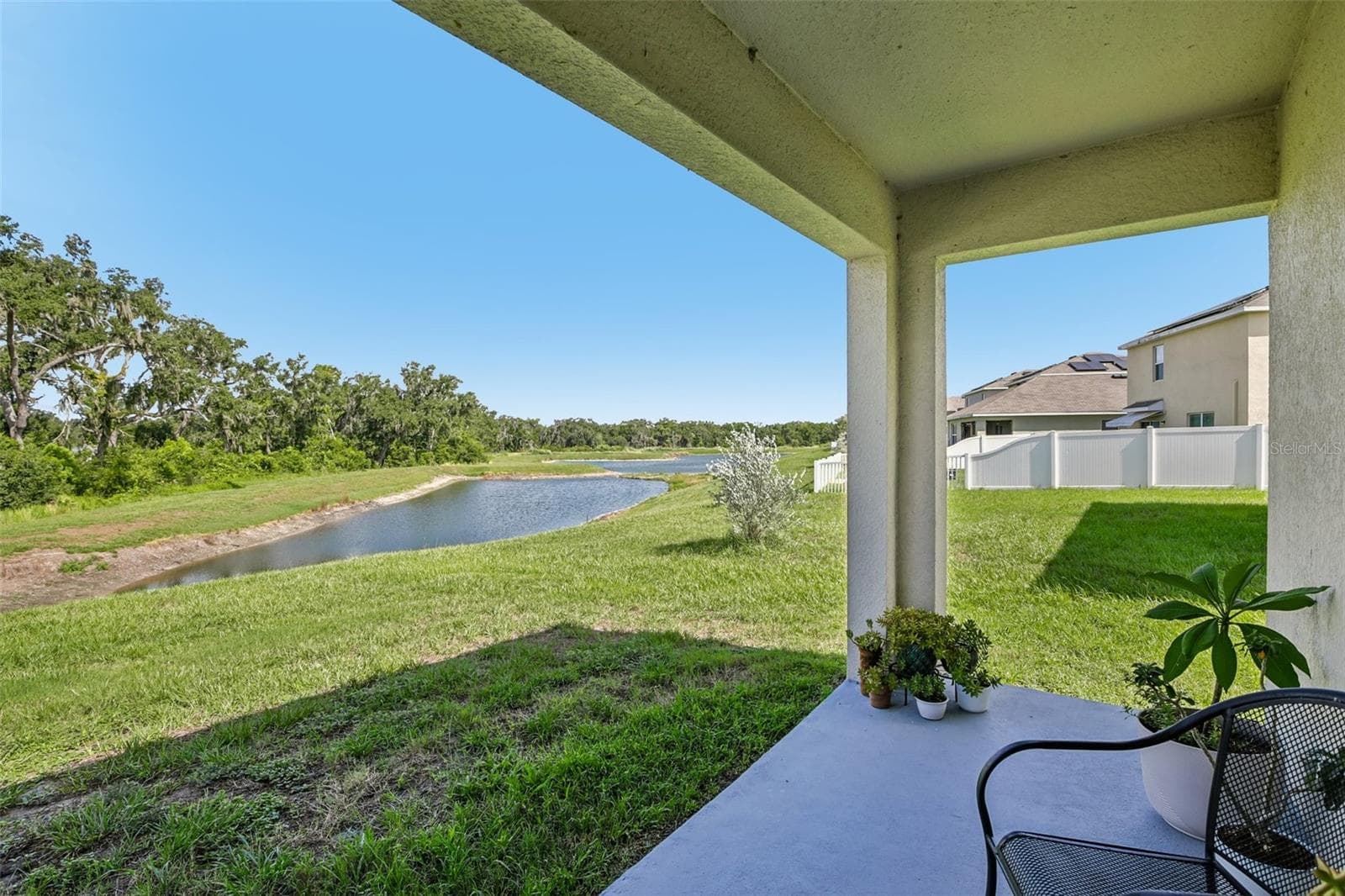 11008 Leland Groves Dr photo 2