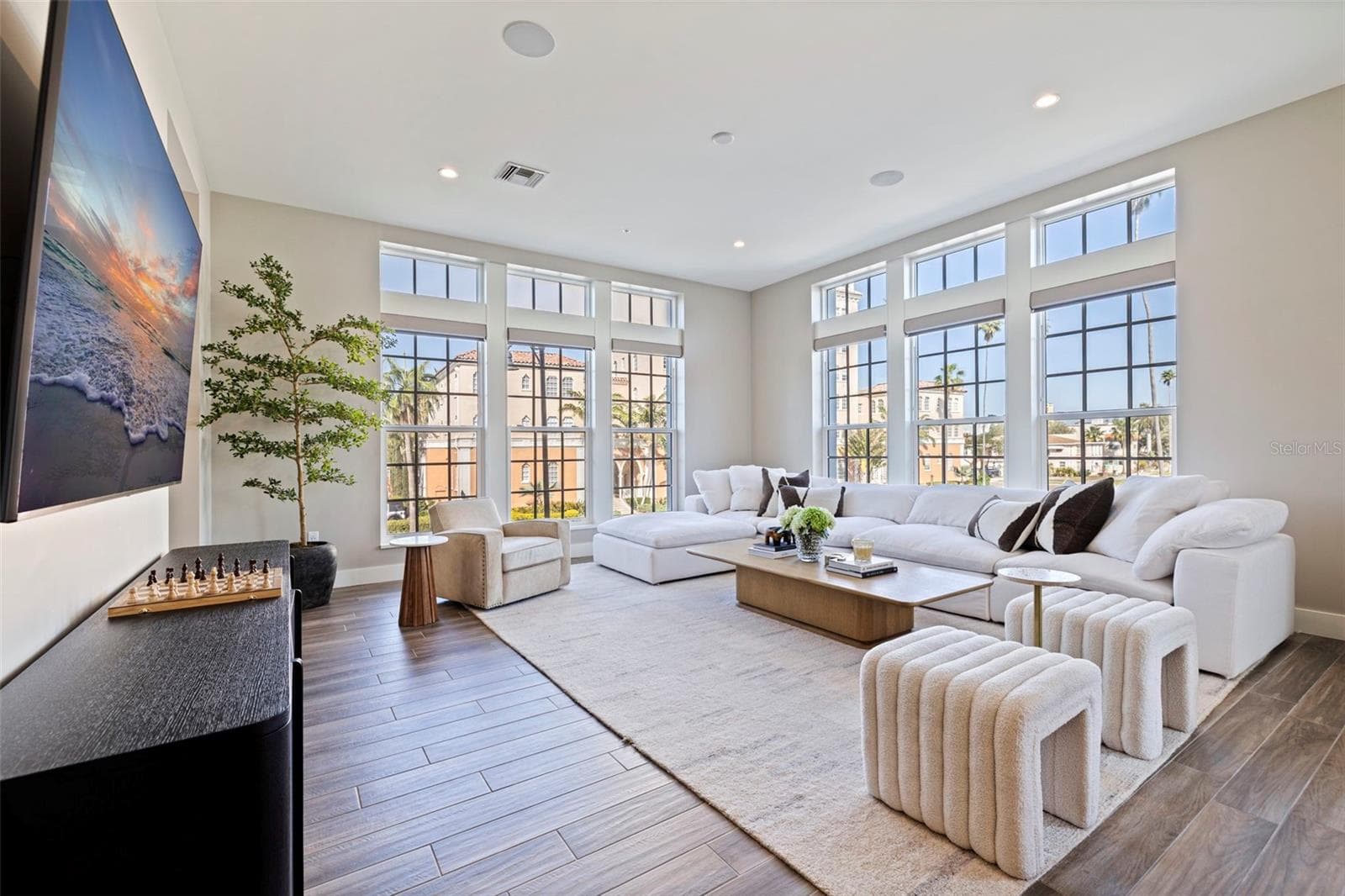91 Davis Blvd #201 photo 2