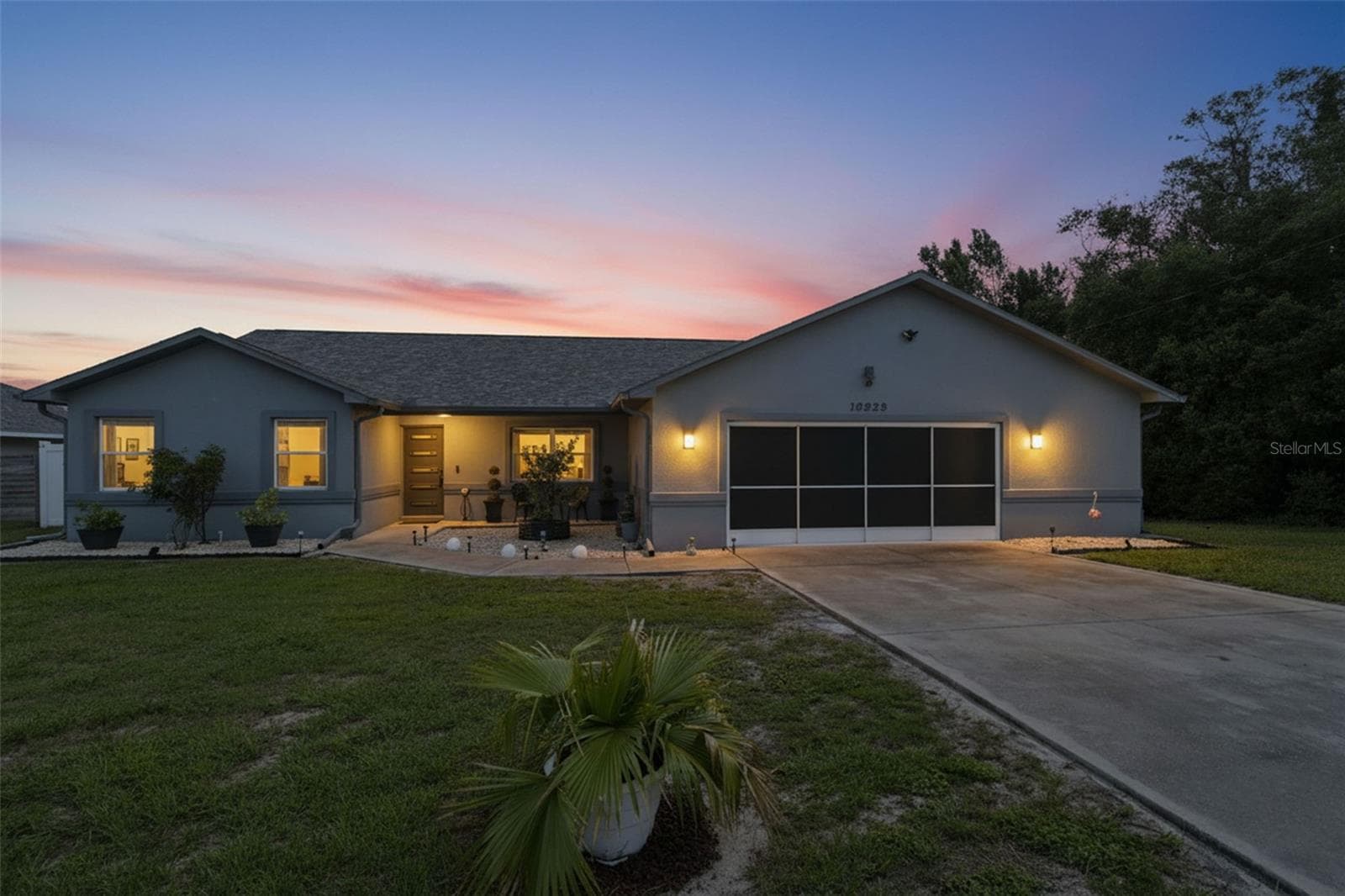 13323 Steves CT photo 2