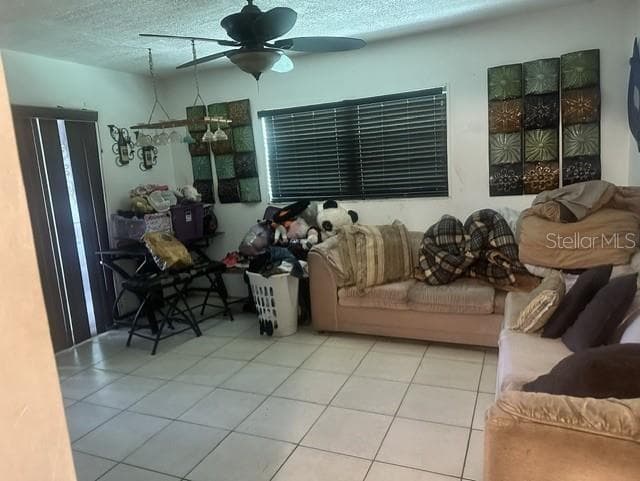 4618 Pompano Dr photo 2