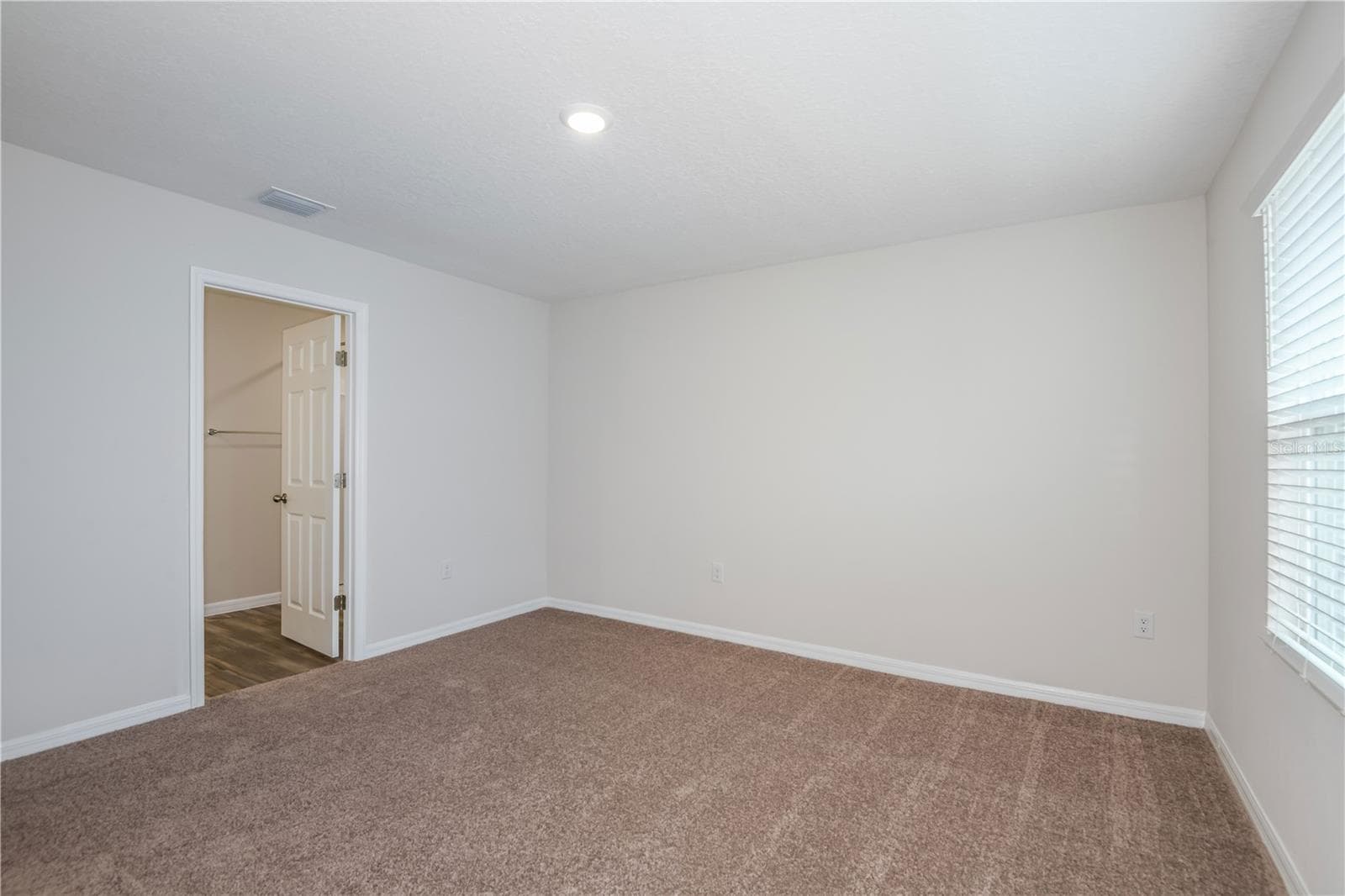 9892 Pelican Coast Dr photo 5