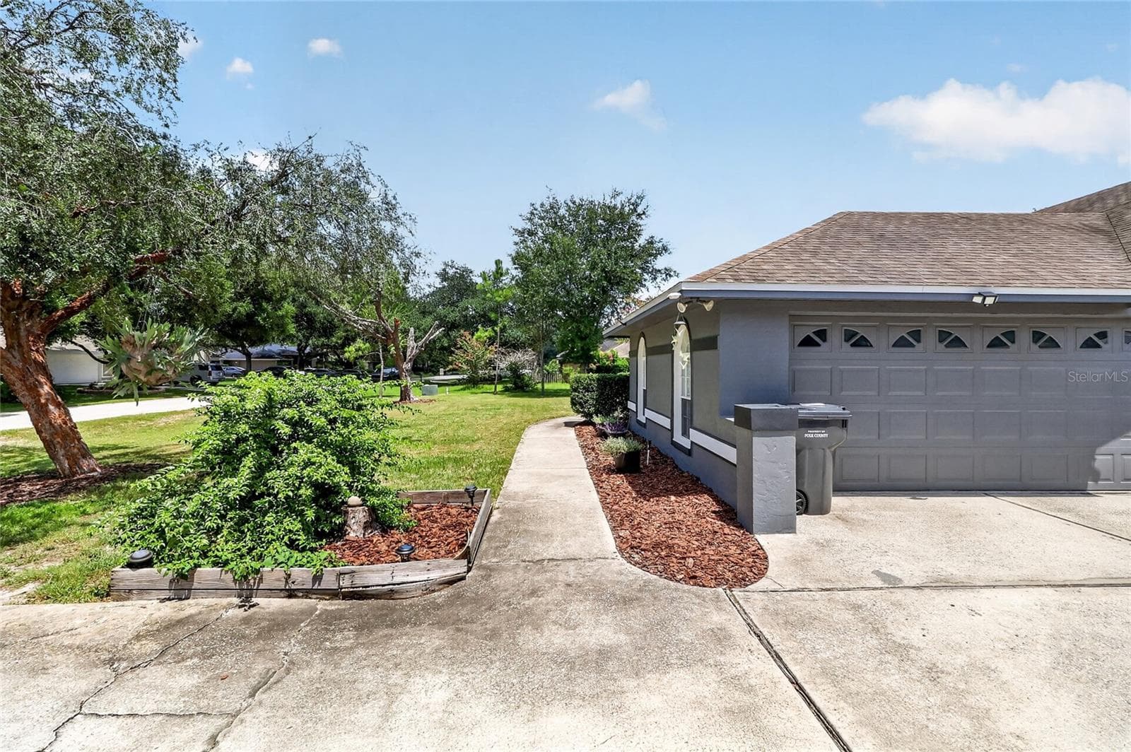 5939 Windwood Dr photo 3