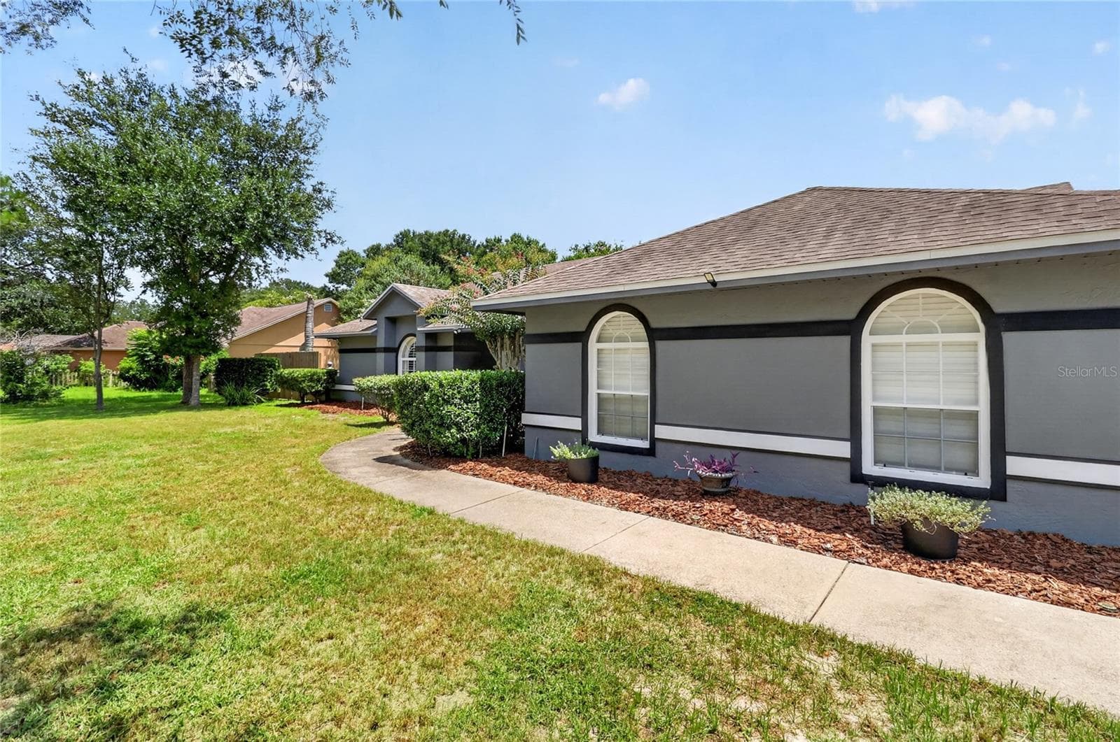 5939 Windwood Dr photo 4