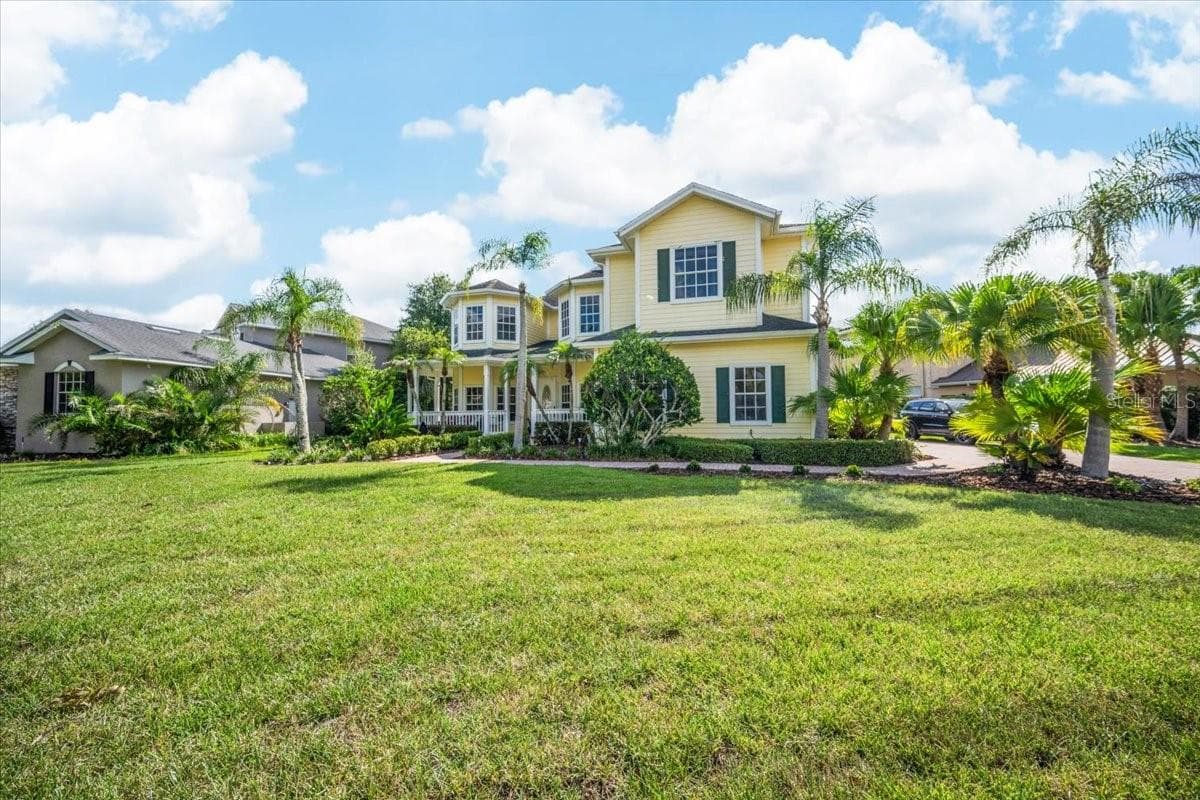17802 Saint Lucia Isle Dr photo 3