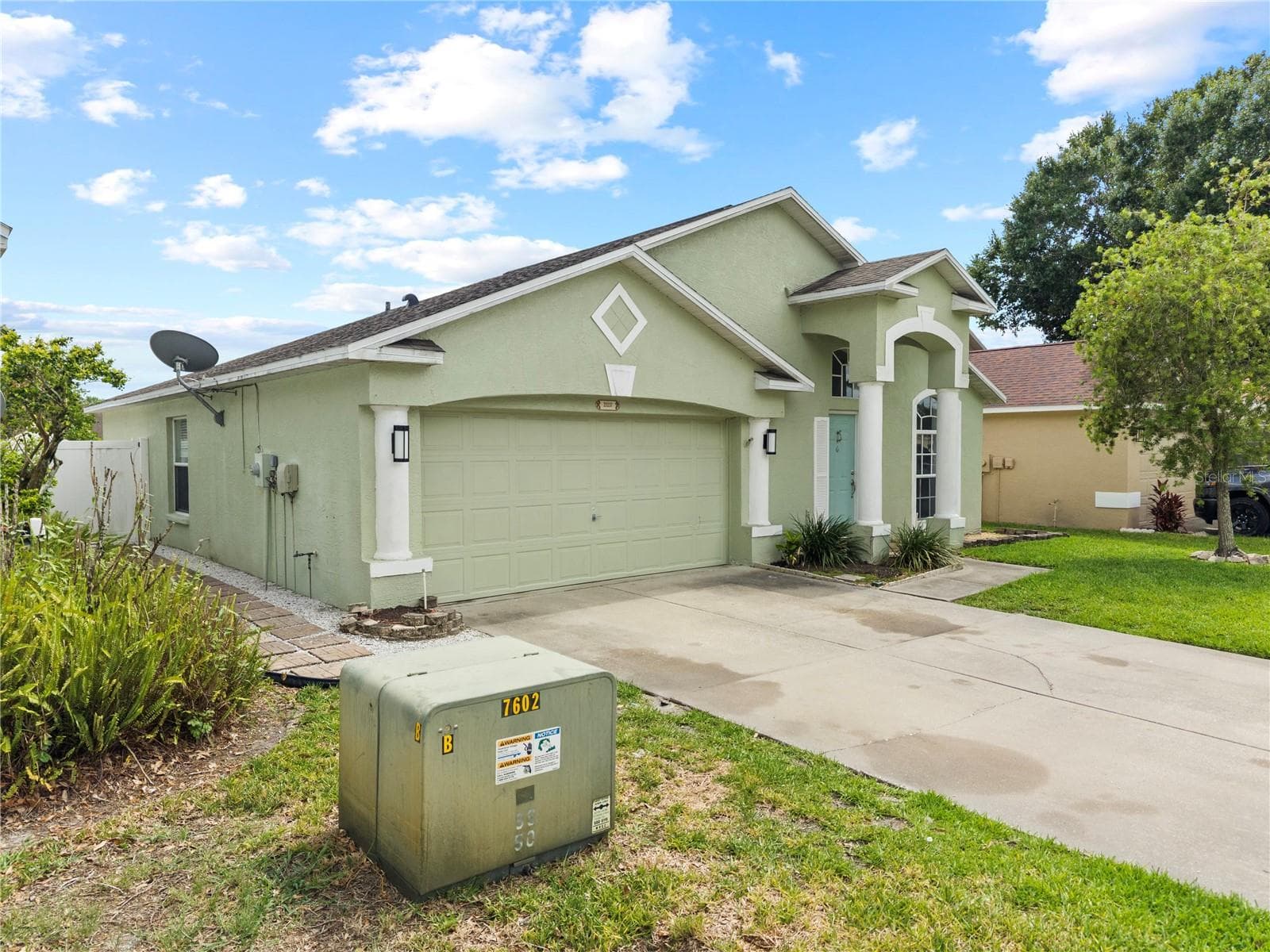 25237 Seven Rivers Cir photo 4