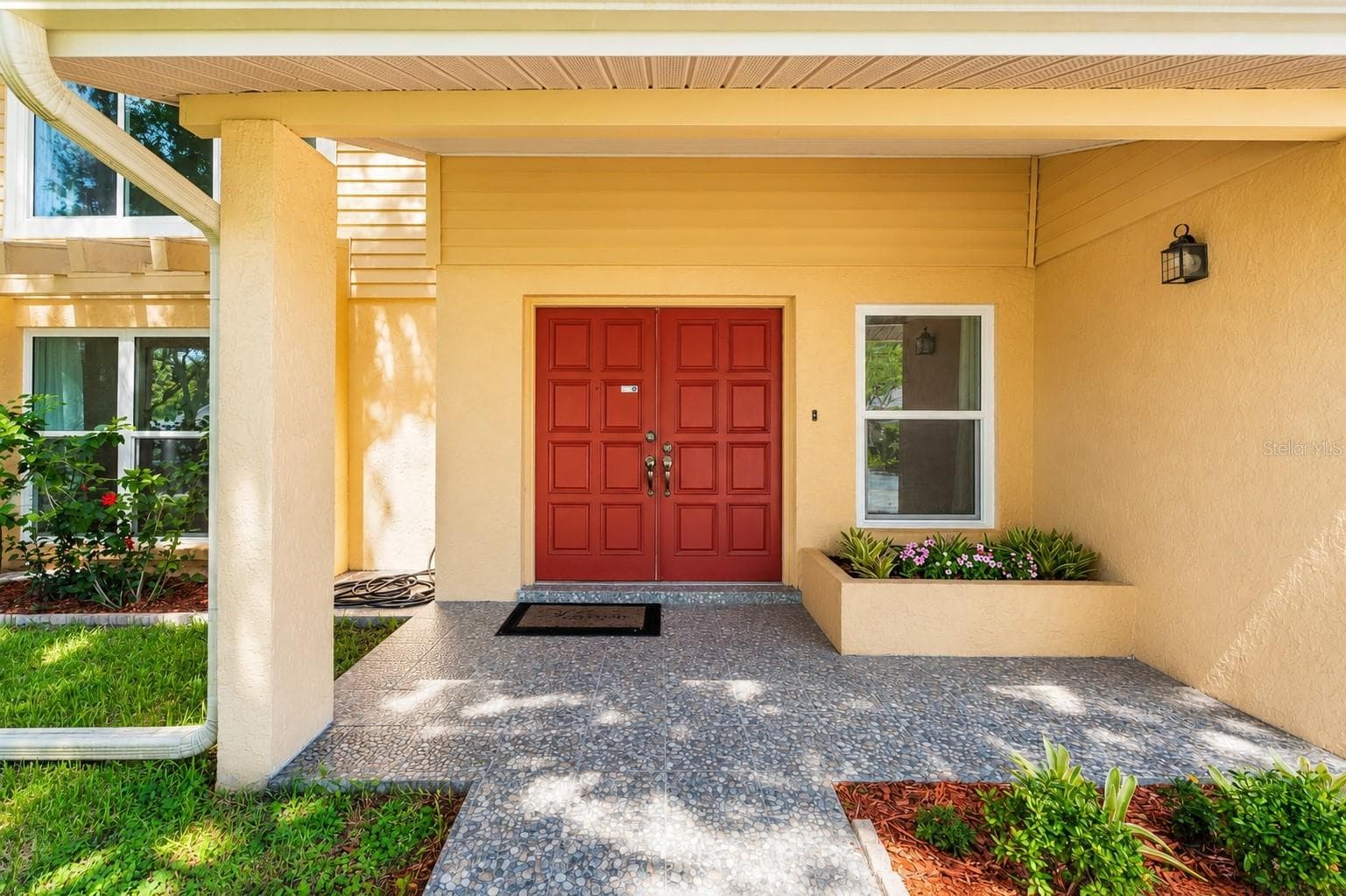 10904 Autumn Oak Pl photo 2