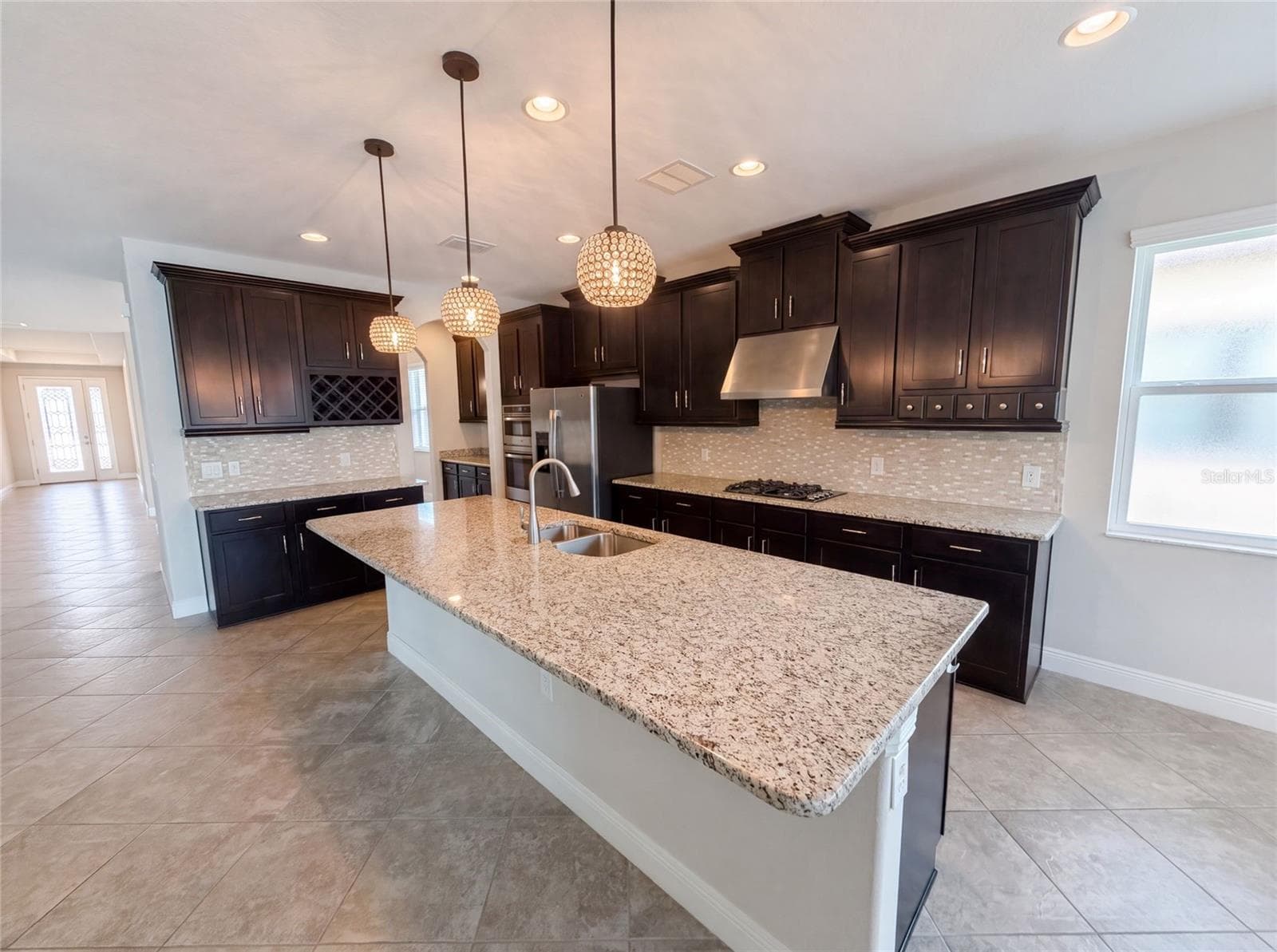 2575 Grand Lakeside Dr photo 5