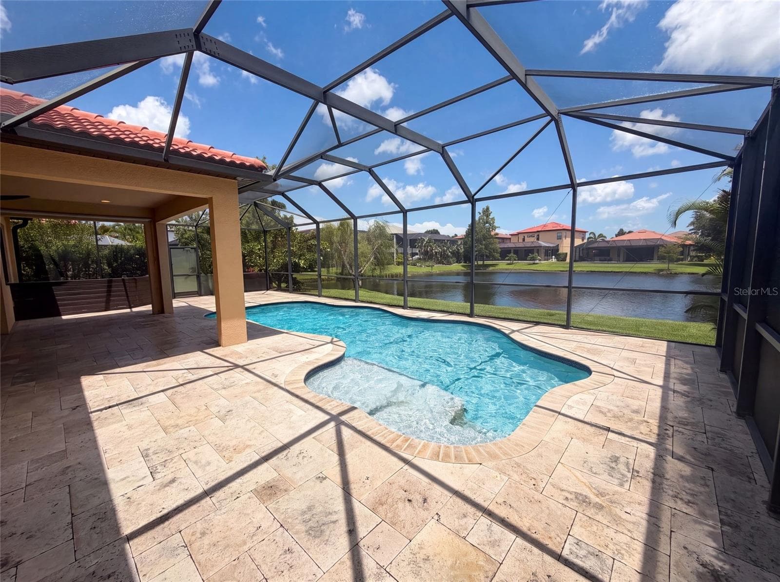 2575 Grand Lakeside Dr photo 3