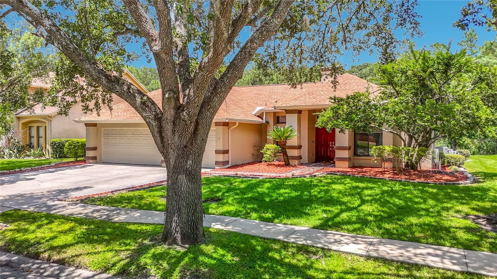 16040 Penwood Dr photo 2