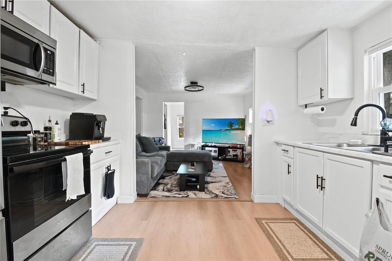 725 New York St photo 5