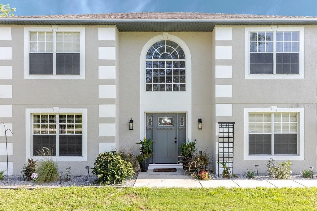 11083 Maybird Ave photo 3