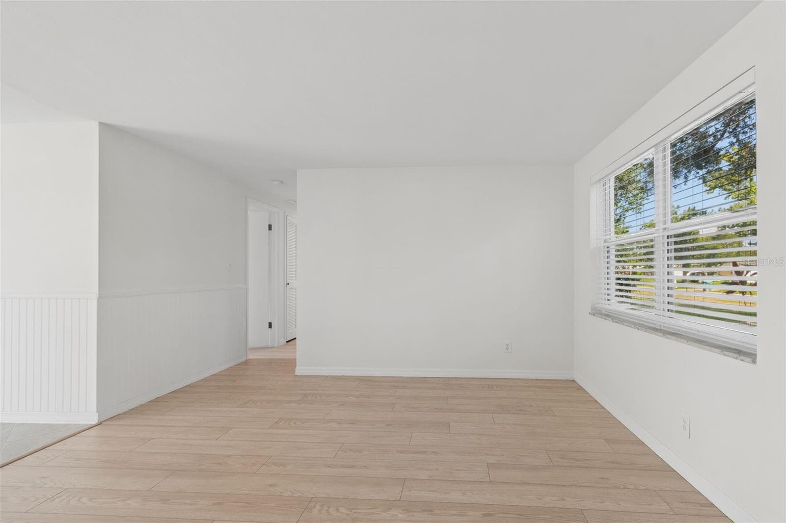 8672 78th Pl photo 5