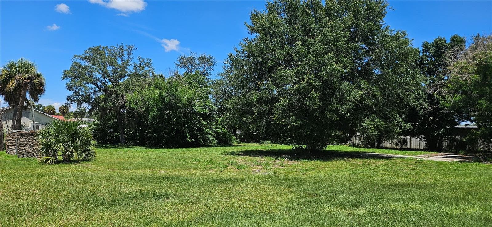 4001 Dundee Rd photo 2