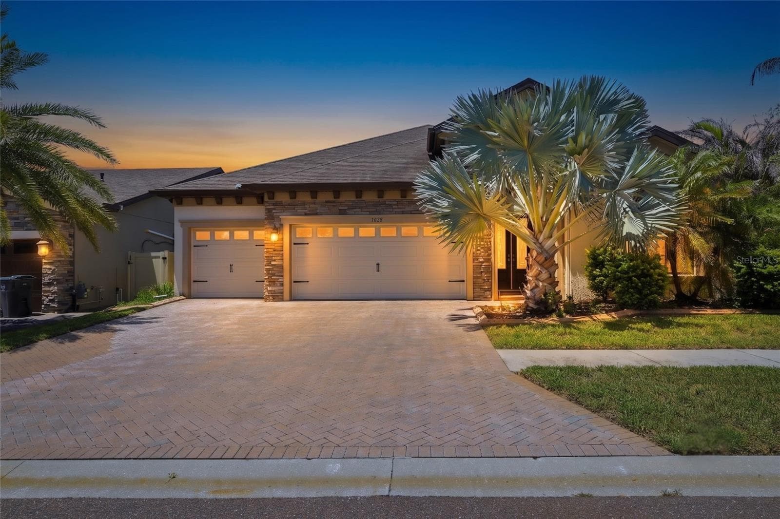 1028 Coretto Ave photo 2