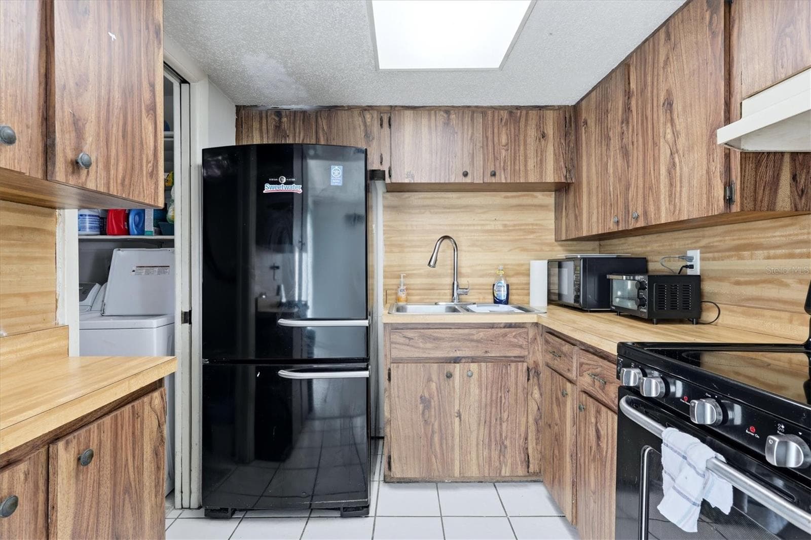 1805 Marbeth St #1805/1807 photo 5