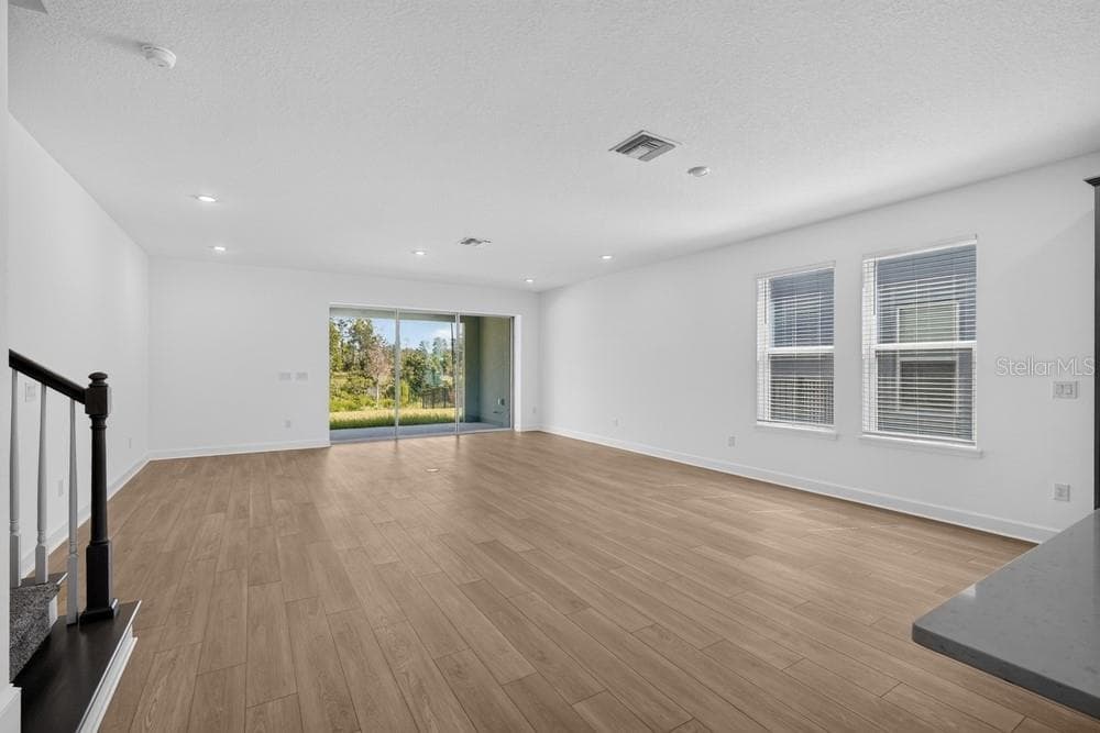 1623 Anson Ln photo 3