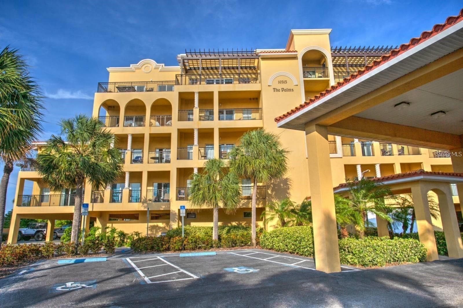 10315 Gulf Blvd #409 photo 4