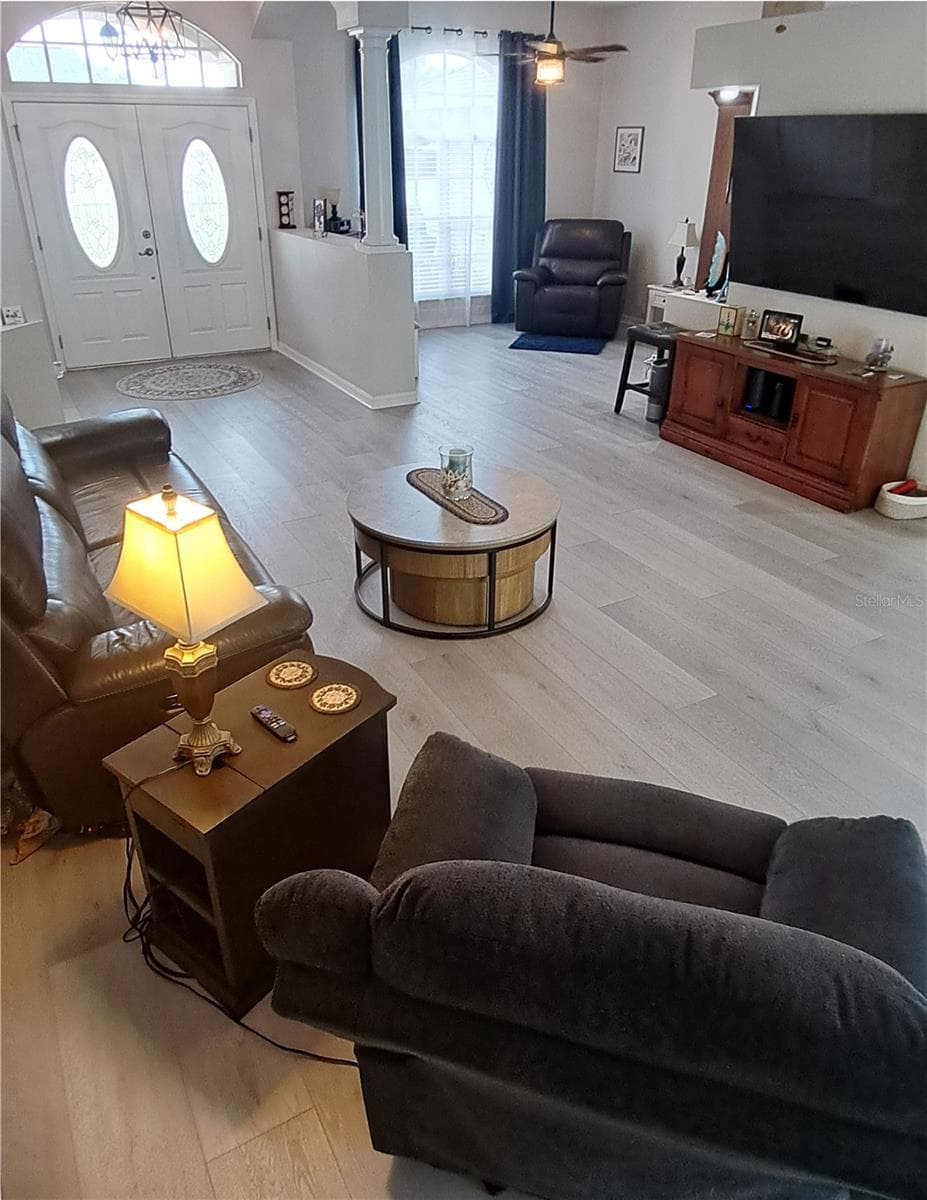 12603 Roseland Dr photo 5