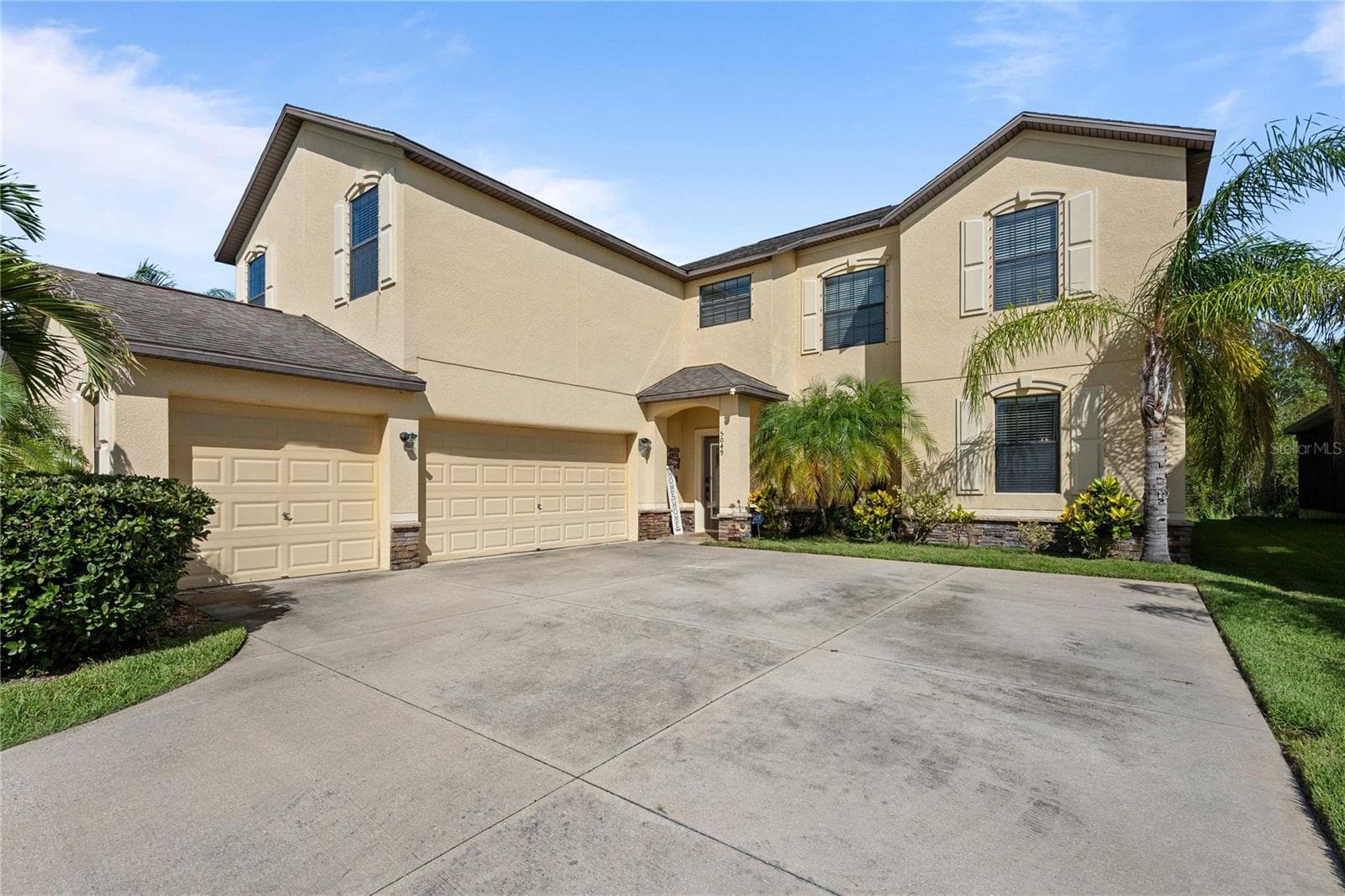 5049 Ivory Stone Dr photo 2